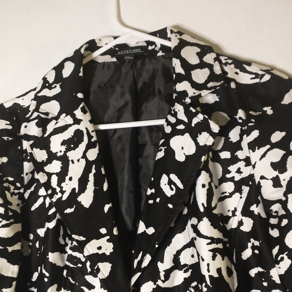 Notations black and white jacket size medium - Picture 2 of 10